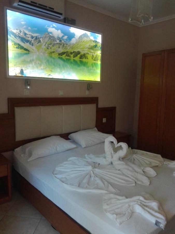 Balkan House * Potos